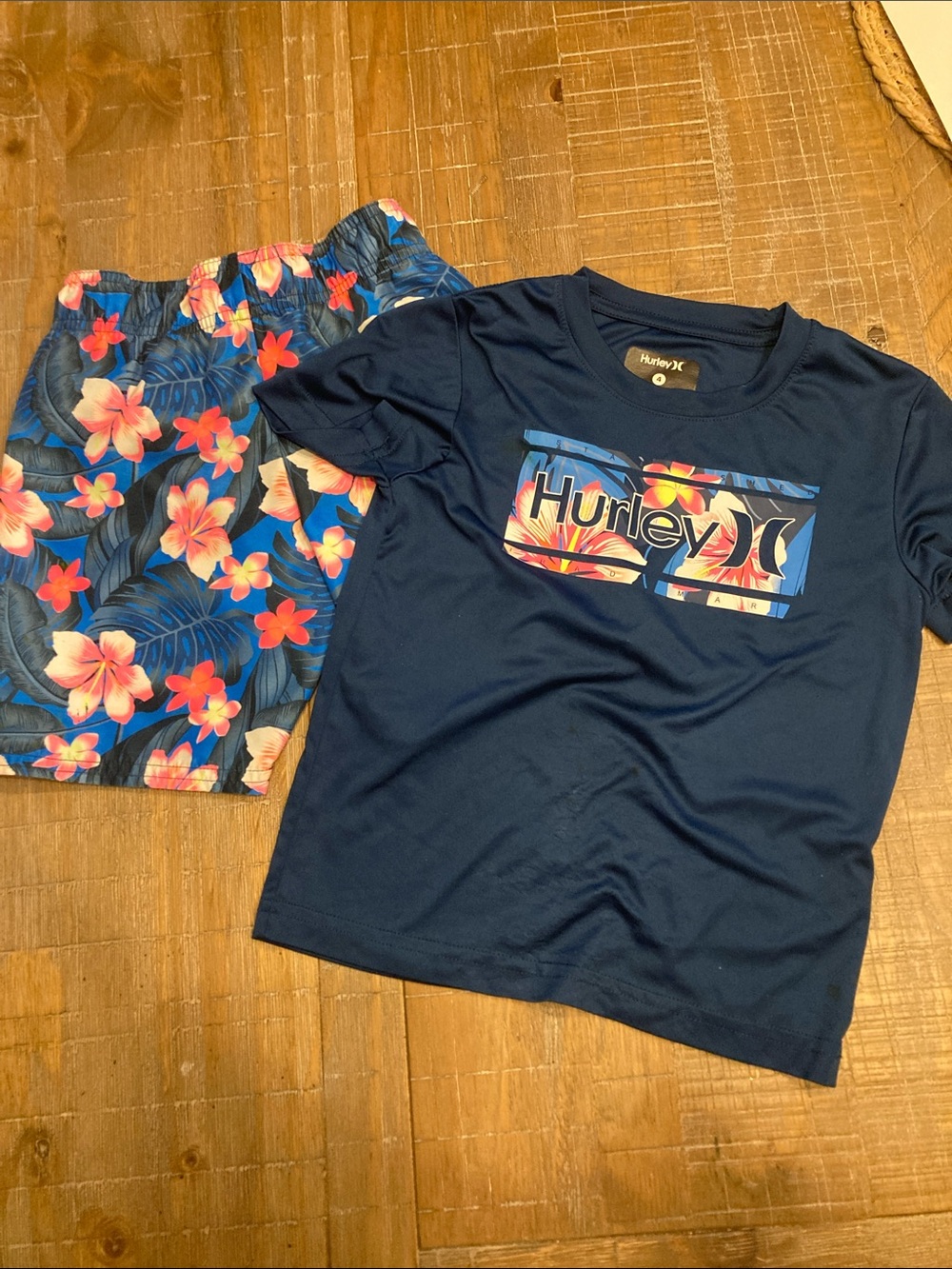 Hurley Navy UPF 50  Tee with Blue & Pink Tropical Boardshorts EUC size 4
